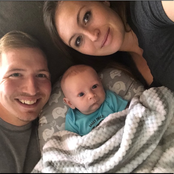 MEET THE SELLER💁😘 - Picture 2 of 6